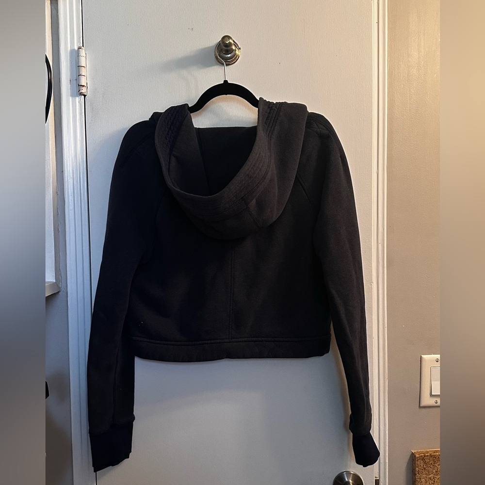Lululemon Scuba Full-Zip Cropped Hoodie | Dark Navy | Size 8 | Thumb Holes - Picture 2 of 7
